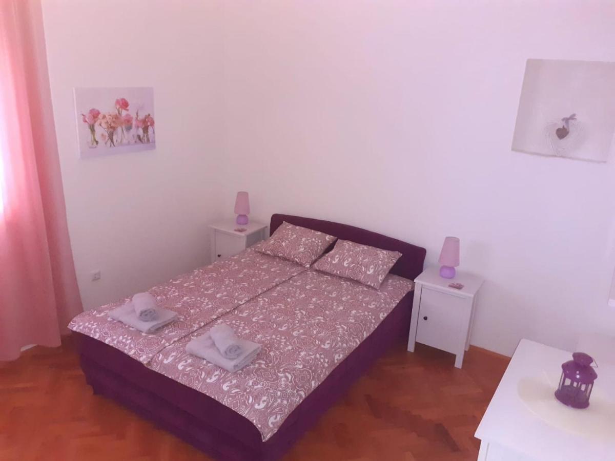 Lumar Holidays And Apartments Preko Ngoại thất bức ảnh