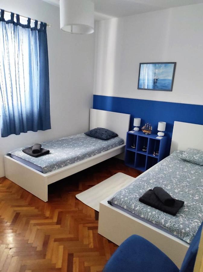 Lumar Holidays And Apartments Preko Ngoại thất bức ảnh